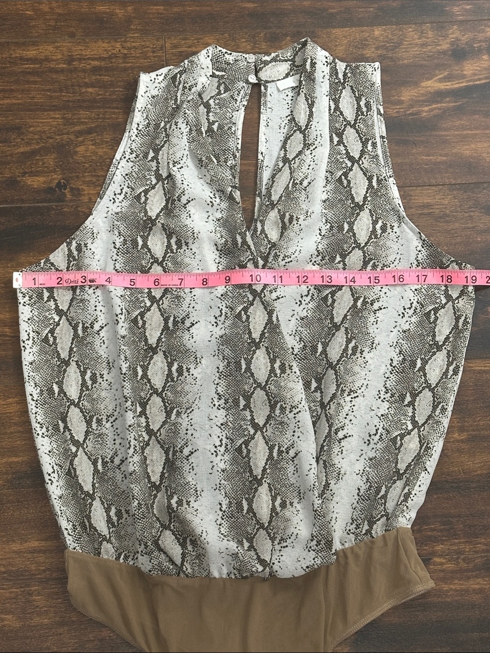 Snake Print Bodysuit π LUSH L Sleek & Sassy π₯ - Picture 5 of 8